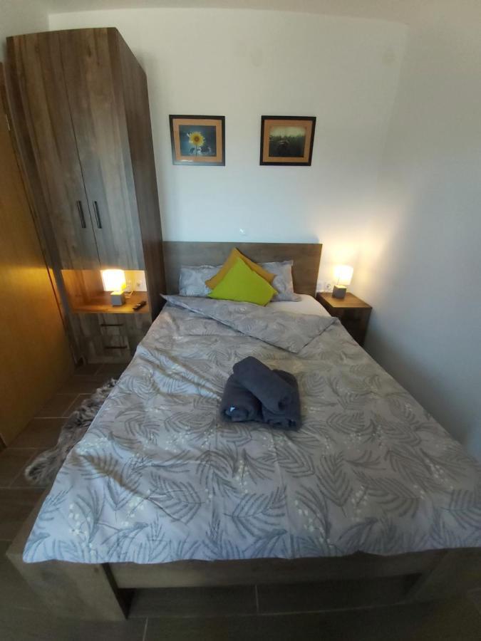 Studio Apartman Draga Velika Ludina 外观 照片